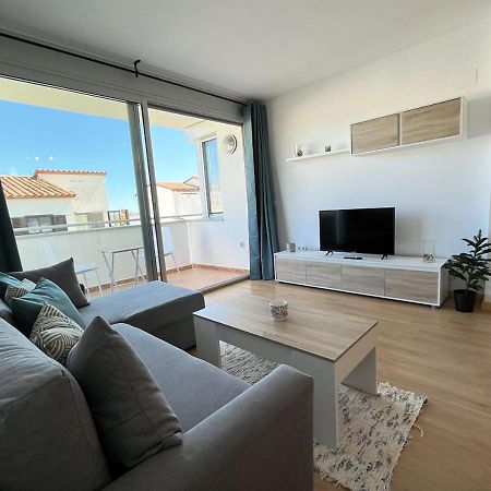 2-Bedroom Brand New Apartment Steps From The Beach Llançà Extérieur photo