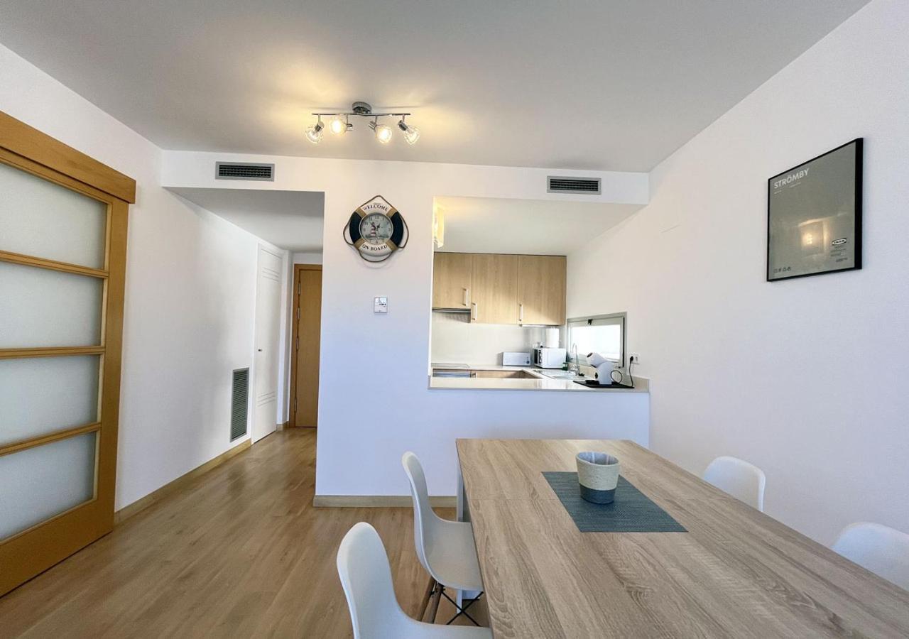 2-Bedroom Brand New Apartment Steps From The Beach Llançà Extérieur photo
