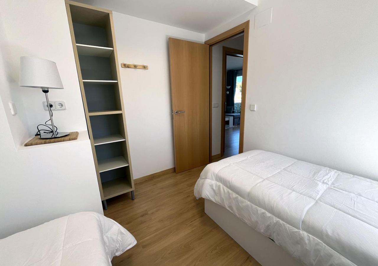 2-Bedroom Brand New Apartment Steps From The Beach Llançà Extérieur photo