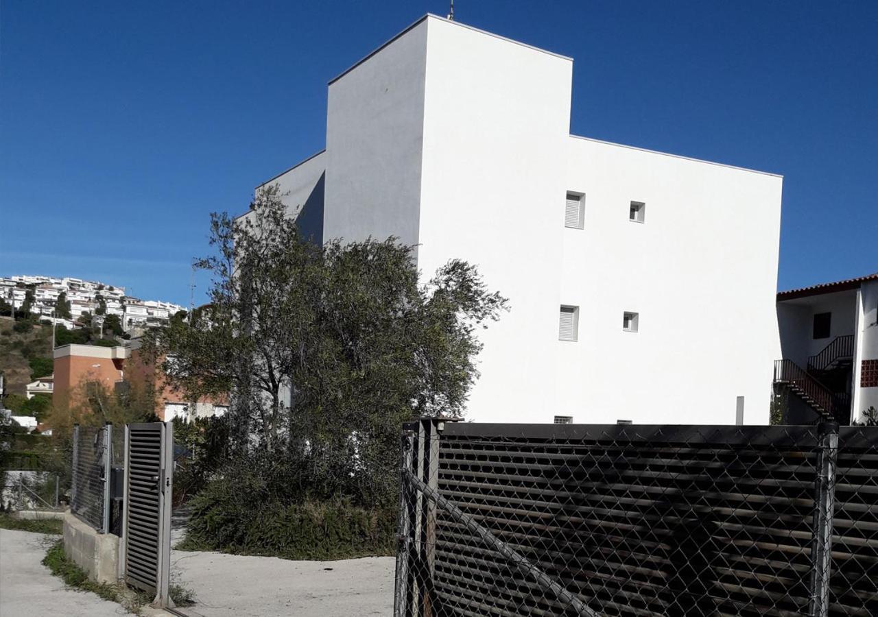 2-Bedroom Brand New Apartment Steps From The Beach Llançà Extérieur photo